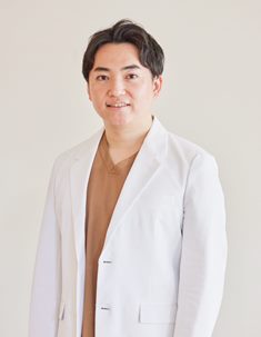 院長　黒岩哲良